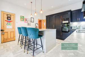 Photo 32- click for photo gallery